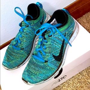 Nike Free Tenis Shoe